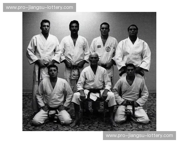 诸神黄昏：樱庭和志与格雷西家族的90分钟史诗，如何重塑了MMA的骨骼