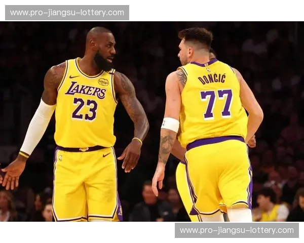 巅峰对决的艺术：湖人vs掘金，一场永不落幕的“西部总决赛”深度回放全纪实